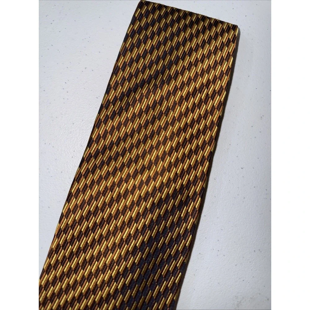 Jos. A. Bank Men's 100% Silk Tie Orange/Brown/Yellow‎ Geometric Pattern